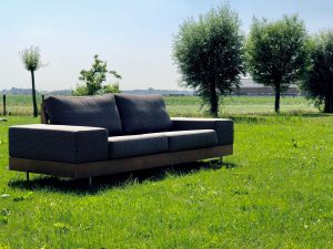 Op maat buitenmeubel | Bijzondere buitenbank | Lounge laten maken | Buitenbank laten maken | JOXAL interieur | voorheen Maurix interieur | Jolanda Maurix | Interieuradvies | Gordijnen | Shutters | Raamdecoratie | Wandbekleding | Verf | Behang | Stylist |