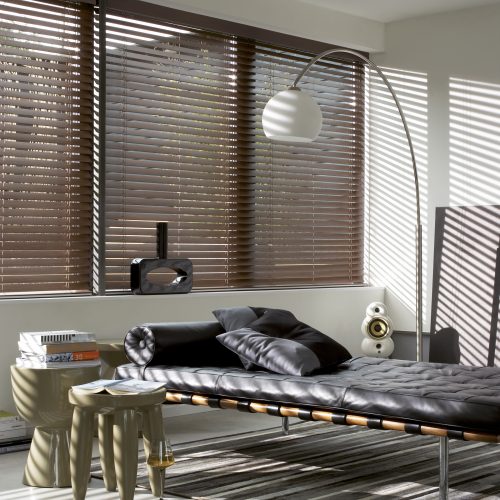 Luxaflex Basic | Houten jaloezieën | Luxaflex raamdecoratie | Luxaflex dealer | JOXAL interieur | voorheen Maurix interieur | Jolanda Maurix | Interieuradvies | Gordijnen | Shutters | Raamdecoratie | Wandbekleding | Verf | Behang | Stylist |