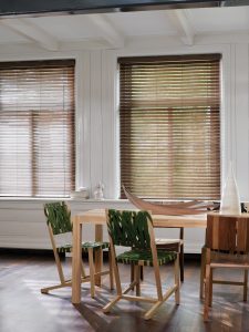 Luxaflex Shine | Houten jaloezieën | Luxaflex raamdecoratie | Luxaflex dealer | JOXAL interieur | voorheen Maurix interieur | Jolanda Maurix | Interieuradvies | Gordijnen | Shutters | Raamdecoratie | Wandbekleding | Verf | Behang | Stylist |