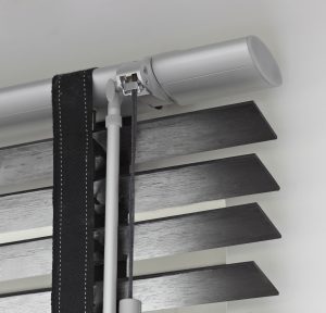 Luxaflex Elisse | Houten jaloezieën | Luxaflex raamdecoratie | Luxaflex dealer | JOXAL interieur | voorheen Maurix interieur | Jolanda Maurix | Interieuradvies | Gordijnen | Shutters | Raamdecoratie | Wandbekleding | Verf | Behang | Stylist |