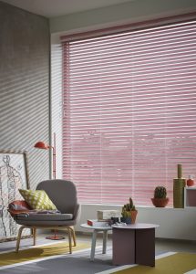 Luxaflex Art | Houten jaloezieën | Luxaflex raamdecoratie | Luxaflex dealer | JOXAL interieur | voorheen Maurix interieur | Jolanda Maurix | Interieuradvies | Gordijnen | Shutters | Raamdecoratie | Wandbekleding | Verf | Behang | Stylist |