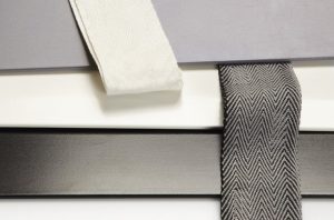 Luxaflex designopties | Houten jaloezieën | Luxaflex raamdecoratie | Luxaflex dealer | JOXAL interieur | voorheen Maurix interieur | Jolanda Maurix | Interieuradvies | Gordijnen | Shutters | Raamdecoratie | Wandbekleding | Verf | Behang | Stylist |