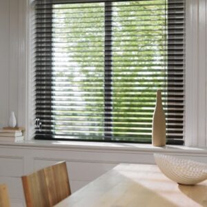 Luxaflex Shine | Houten jaloezieën | Luxaflex raamdecoratie | Luxaflex dealer | JOXAL interieur | voorheen Maurix interieur | Jolanda Maurix | Interieuradvies | Gordijnen | Shutters | Raamdecoratie | Wandbekleding | Verf | Behang | Stylist |