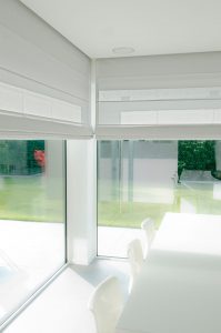 vouwgordijn actie | vouwgordijn op maat | gratis stof | voordelig rolgordijn | stijlvol rolgordijn | JOXAL interieur | interieuradvies | raamdecoratie | raambekleding | gordijnen
