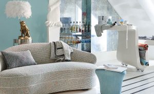 Designer fabrics | Bijzonder behang | Woonadvies | Stijltips | raamdecoratie op maat | Luxaflex | Horizontale jaloezieën | Joxal interieur | Schagen | Maurix interieur | Jolanda Maurix | stijlvol wonen | interieuradvies | Aluminium jaloezieën | Hor op maat | Gordijnen op maat | Stijlvol wonen | Ralph Lauren | Designers Guild | Villa Nova | romo fabrics