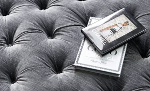Designer fabrics | Bijzonder behang | Woonadvies | Stijltips | raamdecoratie op maat | Luxaflex | Horizontale jaloezieën | Joxal interieur | Schagen | Maurix interieur | Jolanda Maurix | stijlvol wonen | interieuradvies | Aluminium jaloezieën | Hor op maat | Gordijnen op maat | Stijlvol wonen | Ralph Lauren | Designers Guild | Villa Nova | romo fabrics
