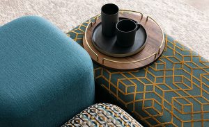 Designer fabrics | Bijzonder behang | Woonadvies | Stijltips | raamdecoratie op maat | Luxaflex | Horizontale jaloezieën | Joxal interieur | Schagen | Maurix interieur | Jolanda Maurix | stijlvol wonen | interieuradvies | Aluminium jaloezieën | Hor op maat | Gordijnen op maat | Stijlvol wonen | Ralph Lauren | Designers Guild | Villa Nova | romo fabrics