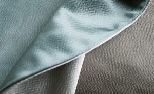 Bijzonder behang | Woonadvies | Stijltips | raamdecoratie op maat | Luxaflex | Horizontale jaloezieën | Joxal interieur | Schagen | Maurix interieur | Jolanda Maurix | stijlvol wonen | interieuradvies | Aluminium jaloezieën | Hor op maat | Gordijnen op maat | Stijlvol wonen