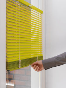 Woonadvies | Stijltips | raamdecoratie op maat | Luxaflex | Horizontale jaloezieën | Joxal interieur | Schagen | Maurix interieur | Jolanda Maurix | stijlvol wonen | interieuradvies | Aluminium jaloezieën