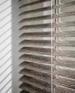 Woonadvies | Stijltips | raamdecoratie op maat | Luxaflex | Horizontale jaloezieën | Joxal interieur | Schagen | Maurix interieur | Jolanda Maurix | stijlvol wonen | interieuradvies | Aluminium jaloezieën