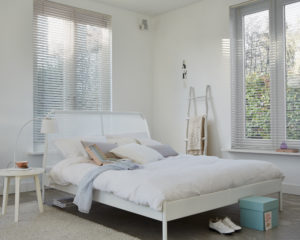 Woonadvies | Stijltips | raamdecoratie op maat | Luxaflex | Horizontale jaloezieën | Joxal interieur | Schagen | Maurix interieur | Jolanda Maurix | stijlvol wonen | interieuradvies | Aluminium jaloezieën