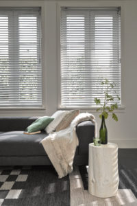 Woonadvies | Stijltips | raamdecoratie op maat | Luxaflex | Horizontale jaloezieën | Joxal interieur | Schagen | Maurix interieur | Jolanda Maurix | stijlvol wonen | interieuradvies | Aluminium jaloezieën