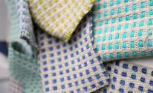 114385 gerecycled stof | duurzame stof | duurzame gordijnen | recycle gordijnen | innovatief gordijn | milieubewuste interieuroplossingen | Jolande Maurix | JOXAL interieur Schagen