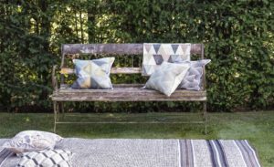Palme Botanique Outdoor Fabrics | buitenstof van Designers Guild | loungeset bekleden | stoffen voor buitenset | stof voor loungeset | buitenmeubel | buitenkussens